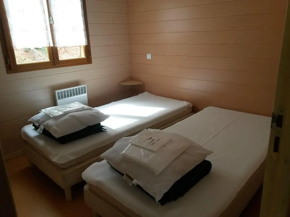 Camping De La Bageasse Fontannes Hotel